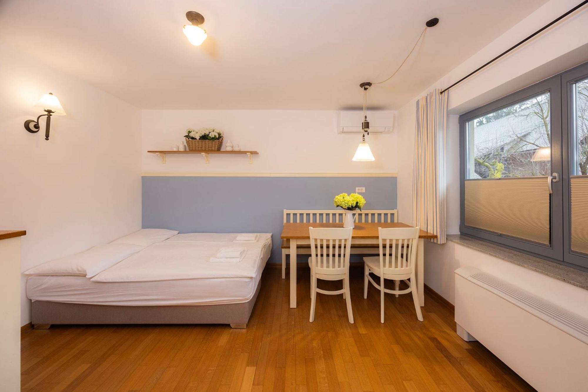 Lakeside Apartments Bled Bilik gambar
